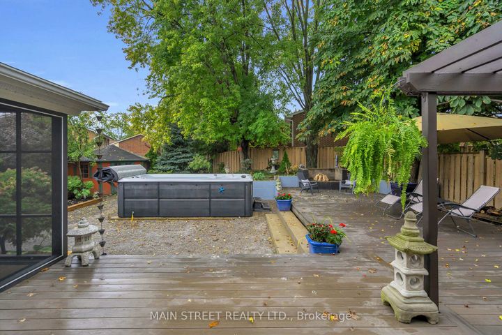 Photo 23 at 255 Malton Road, London, Newmarket