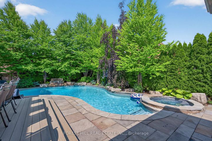 Photo 48 at 110 Cook's Mill Crescent, Patterson, Vaughan