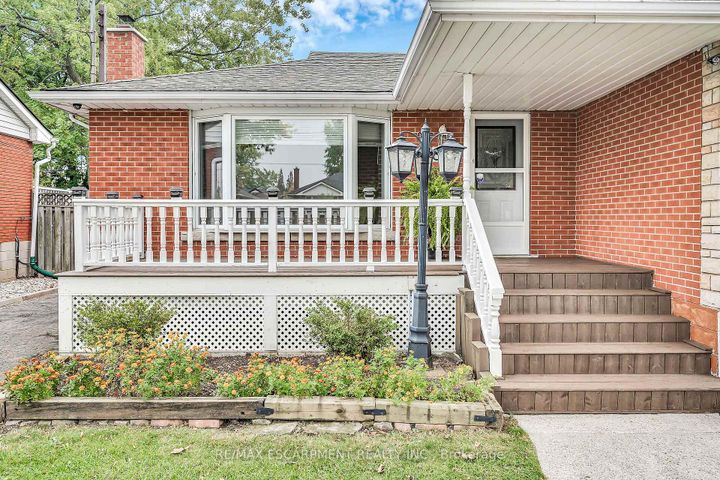 Photo 4 at 85 East 45th Street, Sunninghill, Hamilton