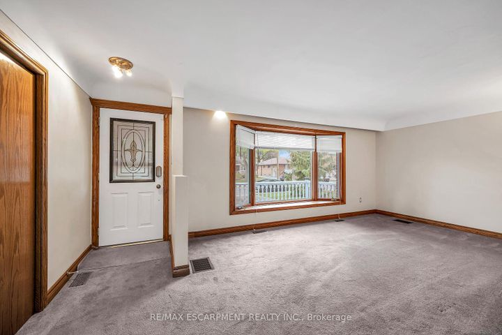 Photo 8 at 85 East 45th Street, Sunninghill, Hamilton