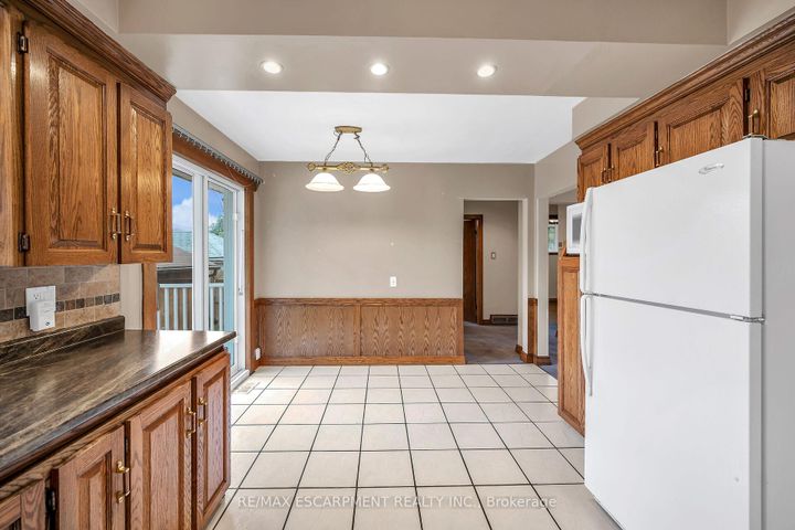 Photo 15 at 85 East 45th Street, Sunninghill, Hamilton