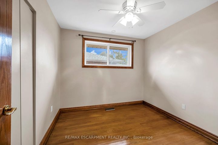 Photo 19 at 85 East 45th Street, Sunninghill, Hamilton