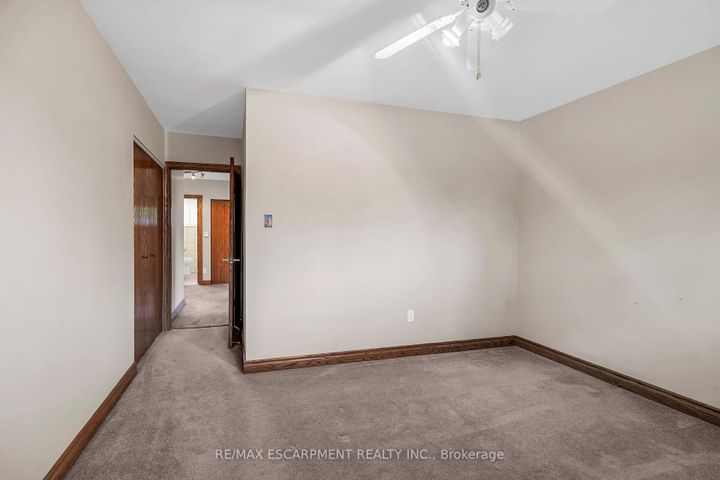 Photo 21 at 85 East 45th Street, Sunninghill, Hamilton