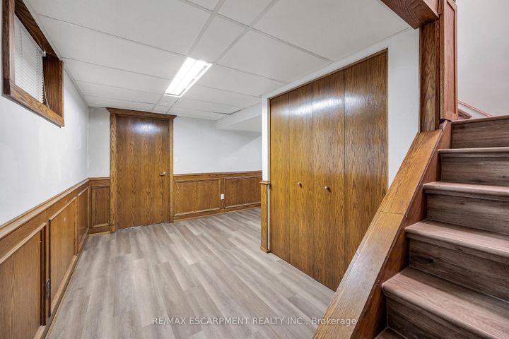 Photo 26 at 85 East 45th Street, Sunninghill, Hamilton