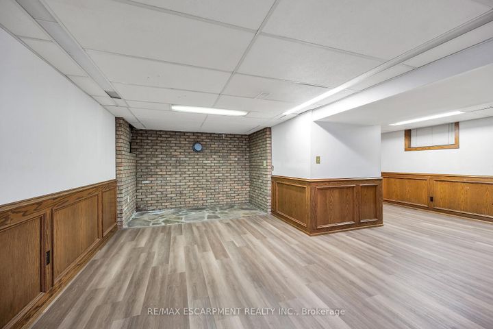 Photo 30 at 85 East 45th Street, Sunninghill, Hamilton
