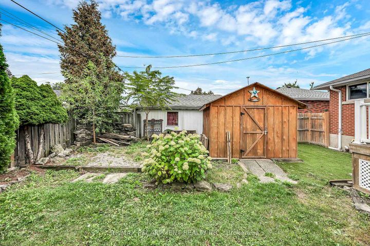 Photo 40 at 85 East 45th Street, Sunninghill, Hamilton