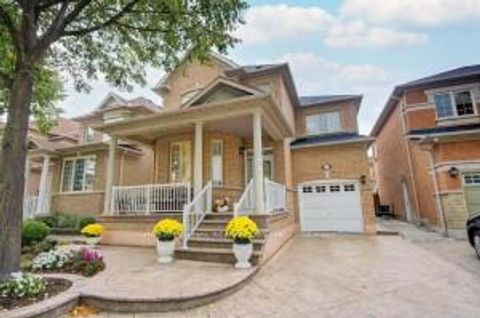 Photo 4 at 77 Saint James Avenue, Vellore Village, Vaughan