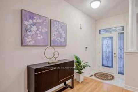 Photo 7 at 77 Saint James Avenue, Vellore Village, Vaughan