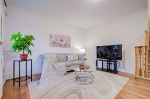 Photo 14 at 77 Saint James Avenue, Vellore Village, Vaughan