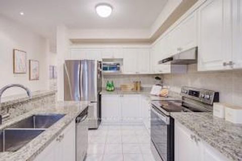 Photo 18 at 77 Saint James Avenue, Vellore Village, Vaughan