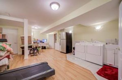 Photo 35 at 77 Saint James Avenue, Vellore Village, Vaughan