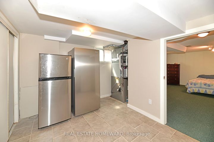 Photo 12 at 295 Chisholm Avenue, Lumsden, Toronto
