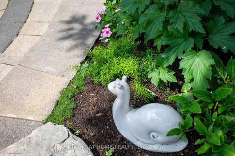 Photo 7 at 50 Sunridge Street, Oak Ridges, Richmond Hill