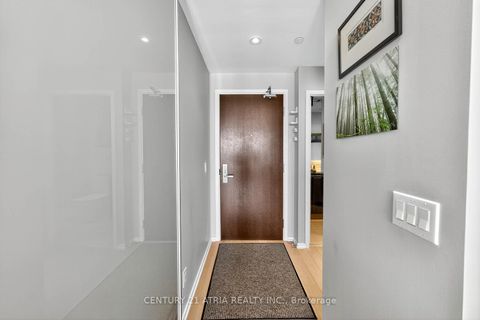 Photo 2 at 3101 - 70 Temperance Street, Bay Street Corridor, Toronto Photo 2 at 3101 - 70 Temperance Street, Bay Street Corridor, Toronto