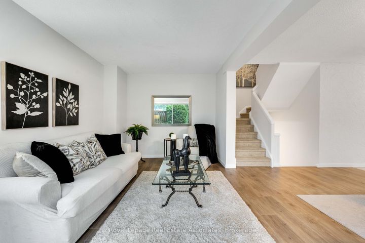 Photo 3 at 57 - 2605 Woodchester Drive, Sheridan, Mississauga