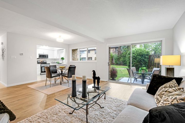 Photo 4 at 57 - 2605 Woodchester Drive, Sheridan, Mississauga