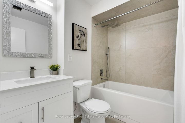 Photo 14 at 57 - 2605 Woodchester Drive, Sheridan, Mississauga