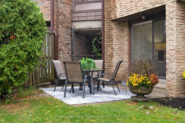Photo 15 at 57 - 2605 Woodchester Drive, Sheridan, Mississauga