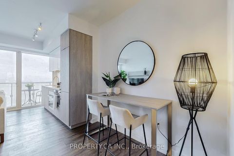 Photo 5 at 2209 - 15 Queens Quay E, Waterfront Communities C8, Toronto