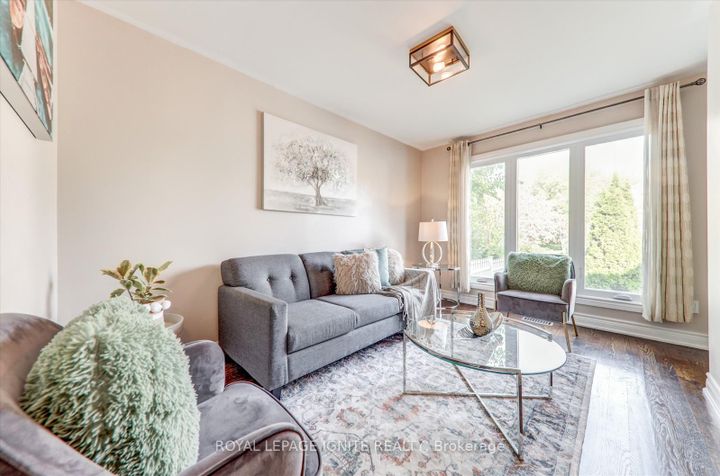 Photo 2 at 11 Magnum Way, Highland Creek, Toronto