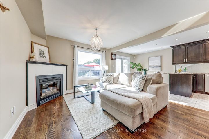 Photo 3 at 11 Magnum Way, Highland Creek, Toronto