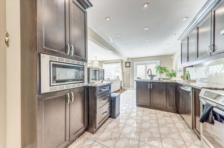 Photo 6 at 11 Magnum Way, Highland Creek, Toronto