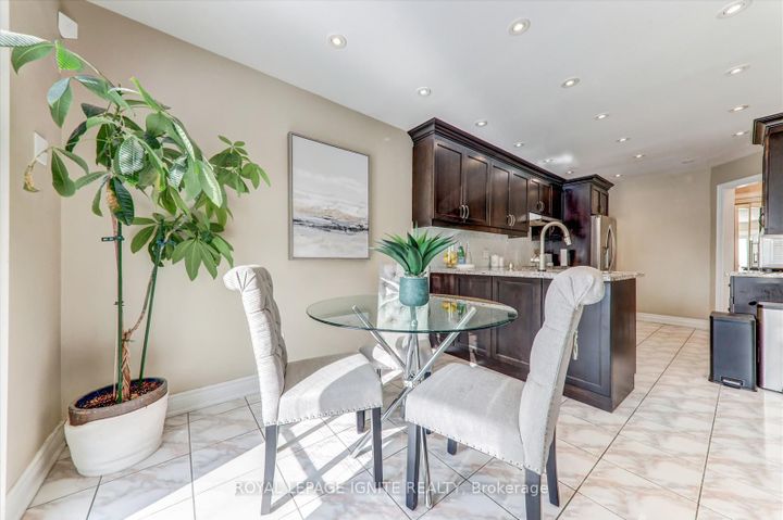 Photo 8 at 11 Magnum Way, Highland Creek, Toronto