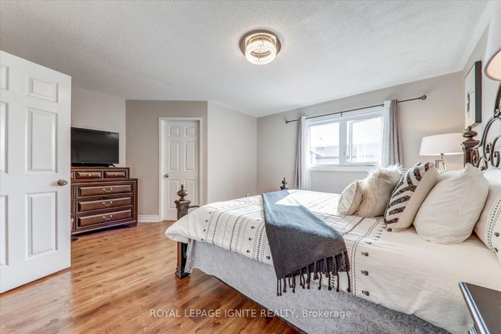 Photo 11 at 11 Magnum Way, Highland Creek, Toronto