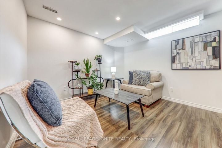 Photo 19 at 11 Magnum Way, Highland Creek, Toronto