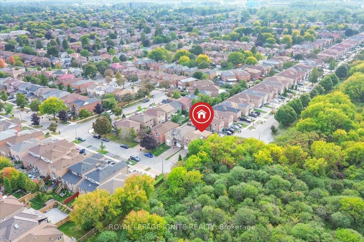 Photo 25 at 11 Magnum Way, Highland Creek, Toronto