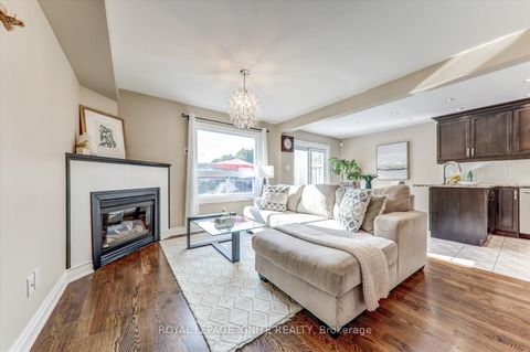 Photo 3 at 11 Magnum Way, Highland Creek, Toronto