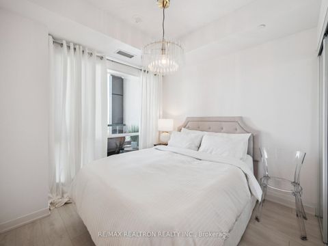 Photo 10 at 1802 - 7950 Bathurst Street, Beverley Glen, Vaughan