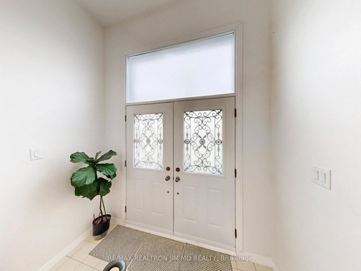 Photo 5 at 37 Warfield Drive, Pleasant View, Toronto