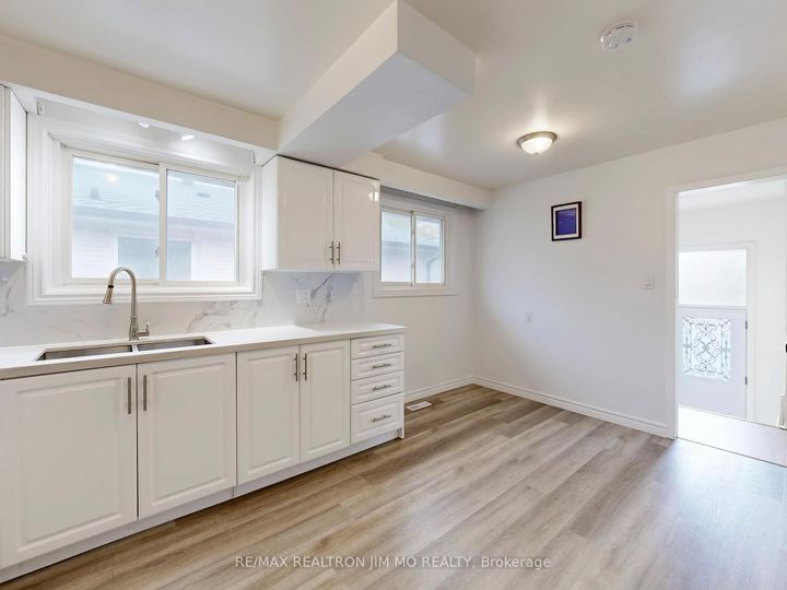 Photo 11 at 37 Warfield Drive, Pleasant View, Toronto