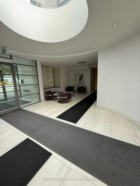 Photo 3 at 707 - 3830 Bathurst Street W, Clanton Park, Toronto