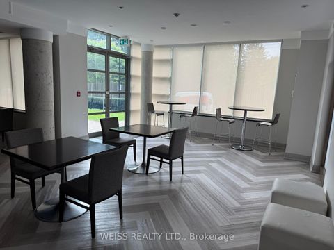 Photo 6 at 707 - 3830 Bathurst Street W, Clanton Park, Toronto