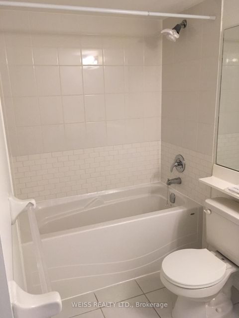 Photo 27 at 707 - 3830 Bathurst Street W, Clanton Park, Toronto