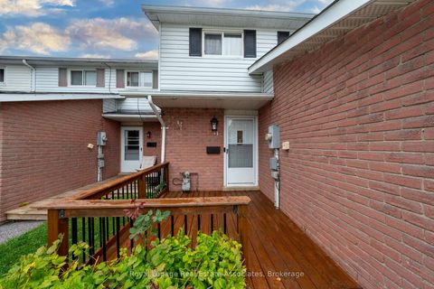 Photo 1 at 41 Barrett Crescent, Letitia Heights, Barrie