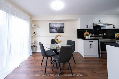 Photo 8 at 41 Barrett Crescent, Letitia Heights, Barrie