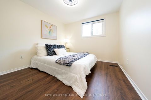 Photo 15 at 41 Barrett Crescent, Letitia Heights, Barrie