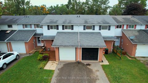 Photo 27 at 41 Barrett Crescent, Letitia Heights, Barrie