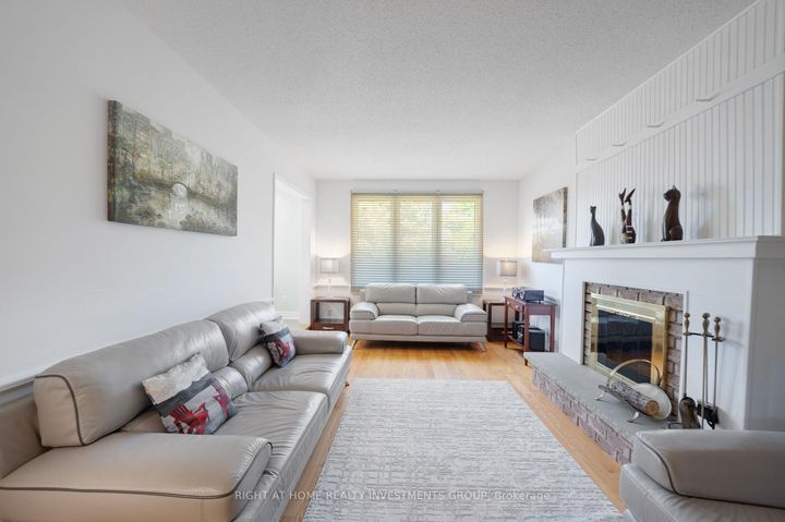 Photo 14 at 660 Whistler Drive N, Northglen, Oshawa