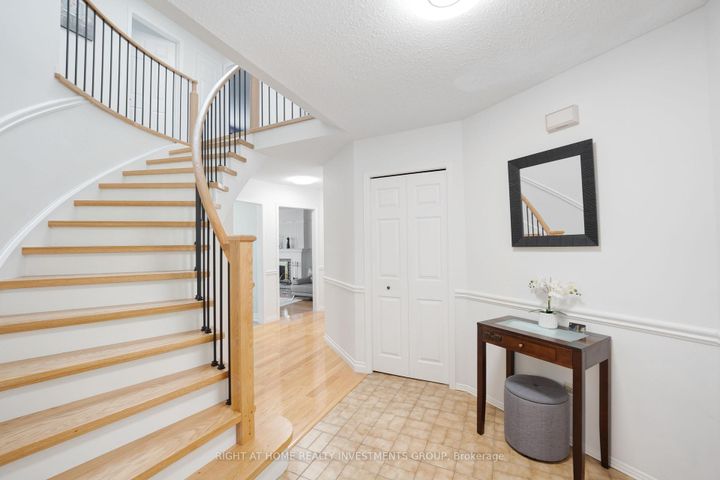 Photo 17 at 660 Whistler Drive N, Northglen, Oshawa