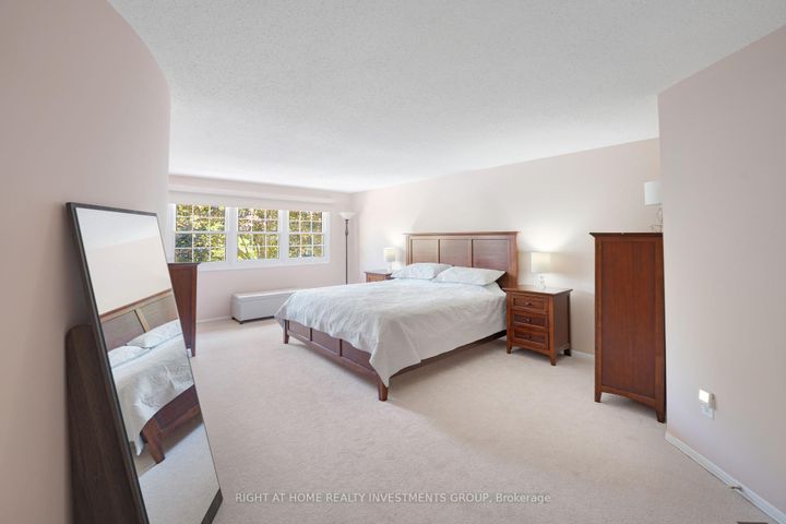 Photo 21 at 660 Whistler Drive N, Northglen, Oshawa