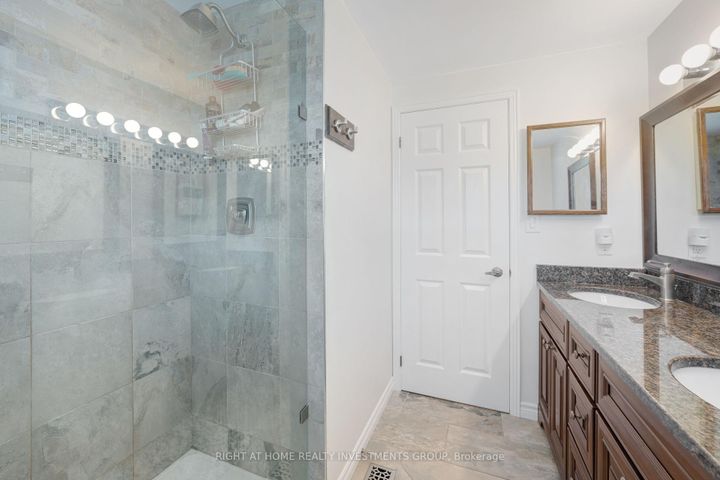 Photo 25 at 660 Whistler Drive N, Northglen, Oshawa