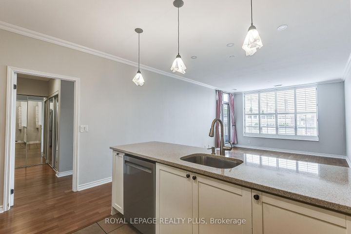 Photo 11 at 715 - 980 Yonge Street, Annex, Toronto