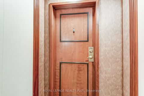 Photo 4 at 715 - 980 Yonge Street, Annex, Toronto