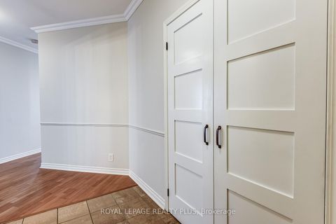 Photo 5 at 715 - 980 Yonge Street, Annex, Toronto