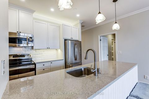 Photo 13 at 715 - 980 Yonge Street, Annex, Toronto