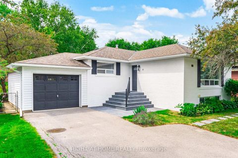 Photo 1 at 15 Kemano Road, Aurora Heights, Aurora